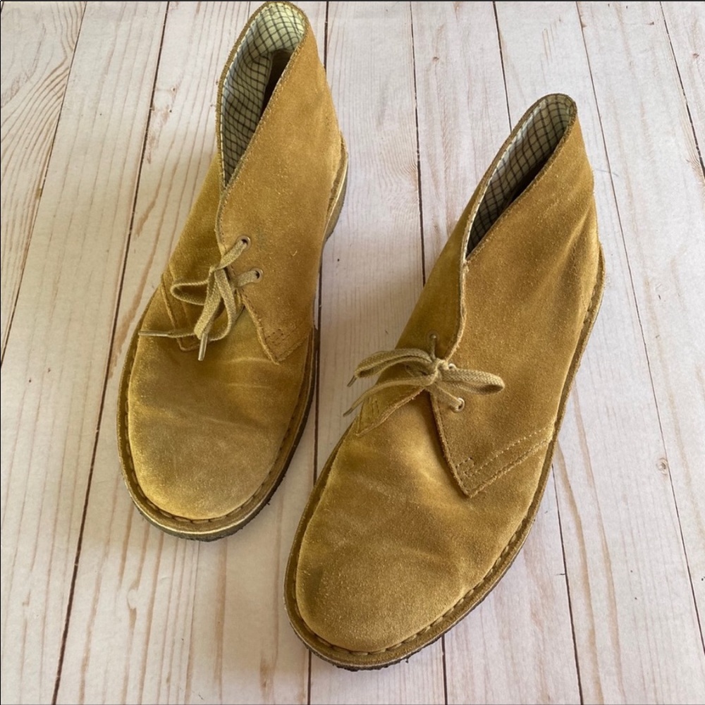 Clarks originals desert boot